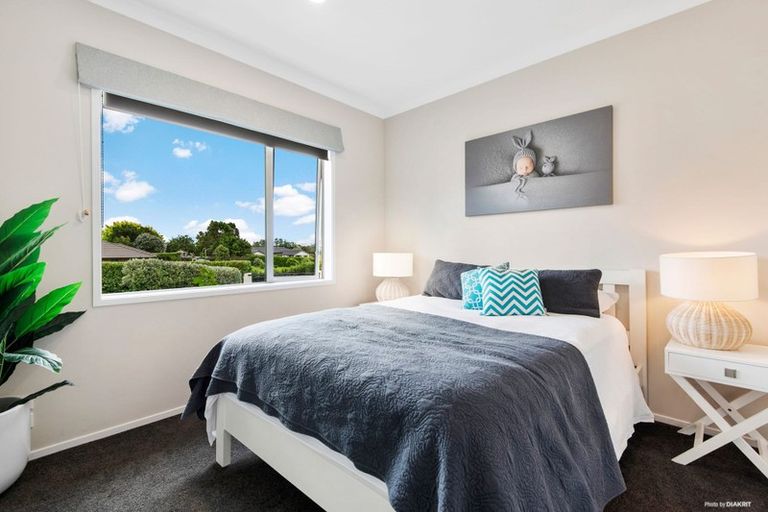 Photo of property in 3 Armstrong Way, Waiuku, 2123