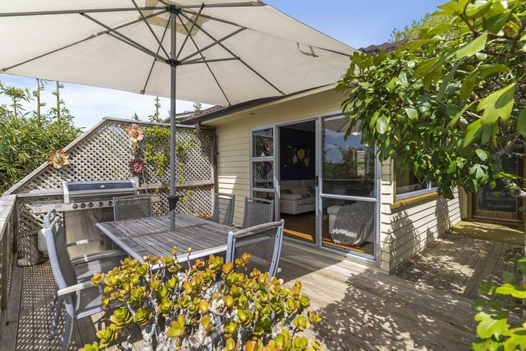Photo of property in 112c Woodglen Road, Glen Eden, Auckland, 0602