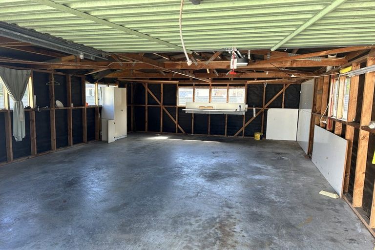 Photo of property in 11 Hereford Street, Levin, 5510