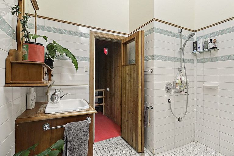 Photo of property in 2 Watson Street, Te Aro, Wellington, 6011