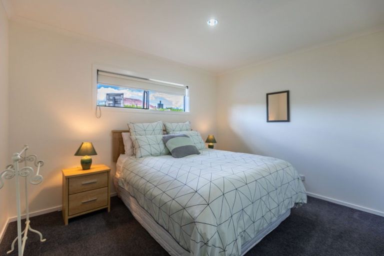 Photo of property in 6a Willow Drive, Taradale, Napier, 4112