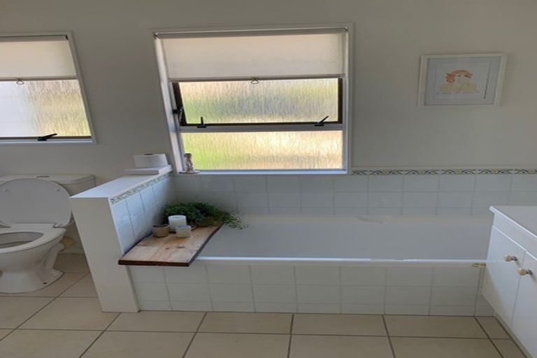 Photo of property in 4/177 Onewa Road, Birkenhead, Auckland, 0626