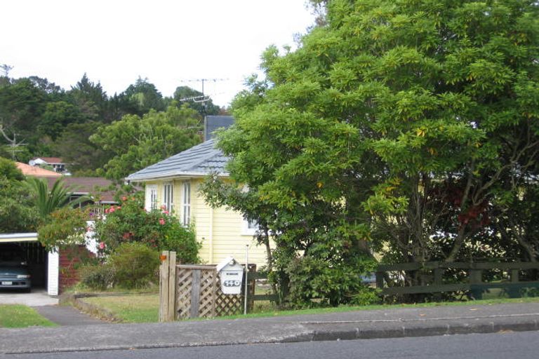 Photo of property in 140 Godley Road, Green Bay, Auckland, 0604