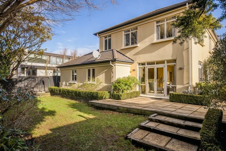 Photo of property in 34a Strowan Road, Strowan, Christchurch, 8052