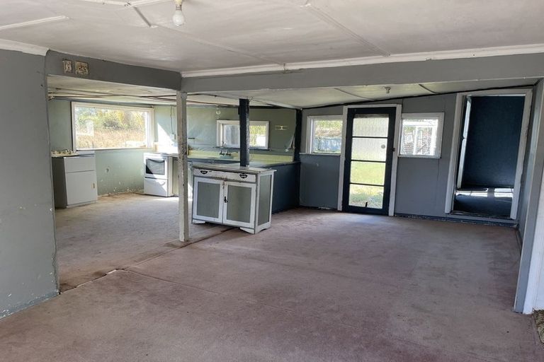 Photo of property in 37 Knoll Street, Milton, 9292