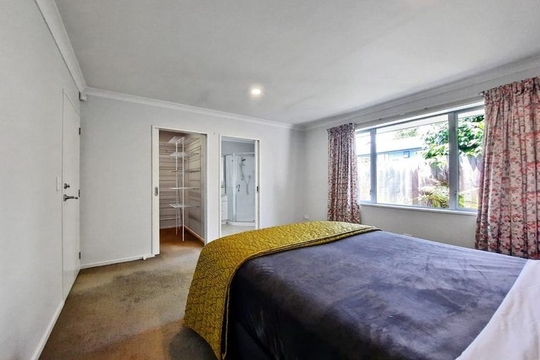 Photo of property in 15a Westburn Terrace, Burnside, Christchurch, 8041