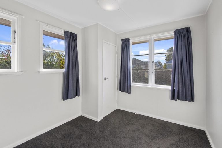 Photo of property in 23 Rowcliffe Crescent, Avonside, Christchurch, 8061