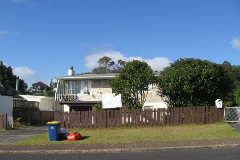 Photo of property in 43 Weldene Avenue, Glenfield, Auckland, 0629