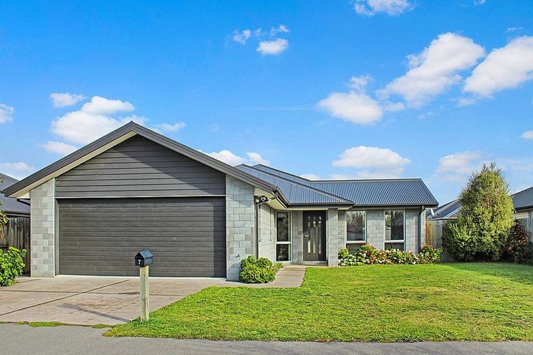 Photo of property in 7 Richmond Avenue, Halswell, Christchurch, 8025