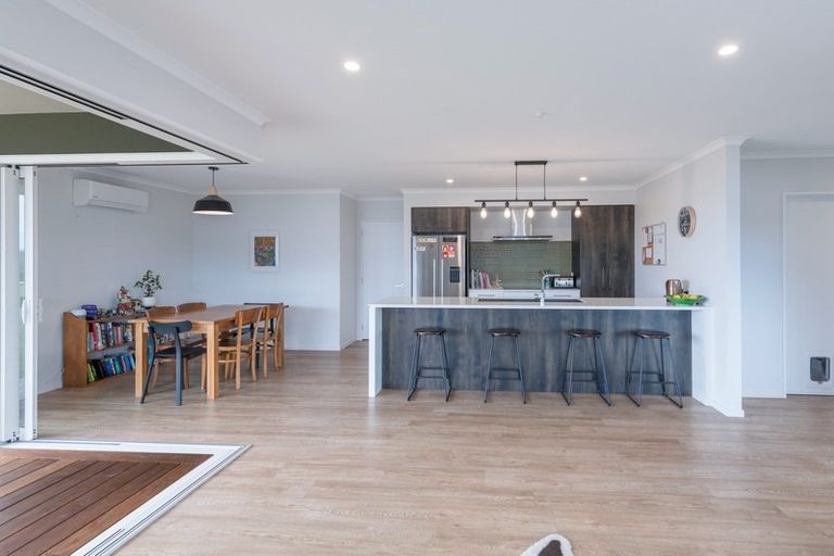 Photo of property in 10 Coppermine Crescent, Brightwater, 7022