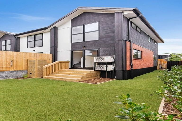 Photo of property in 13/51 Te Kanawa Crescent, Henderson, Auckland, 0610