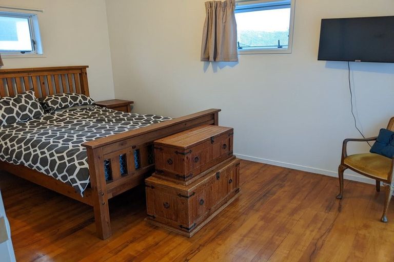 Photo of property in 16 Maxwell Avenue, Papatoetoe, Auckland, 2025