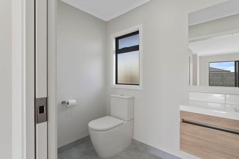 Photo of property in 10 Uku Way, Wharewaka, Taupo, 3330