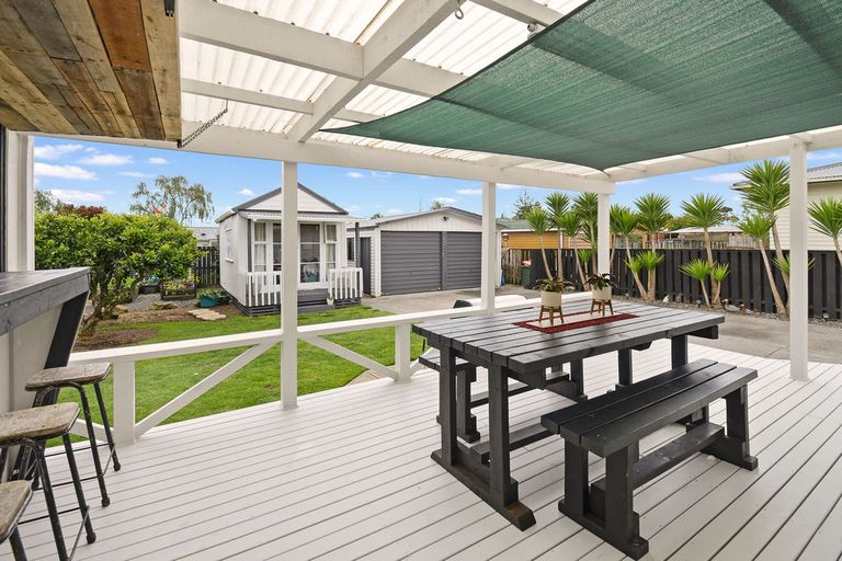 Photo of property in 57 Tatariki Street, Rosehill, Papakura, 2113