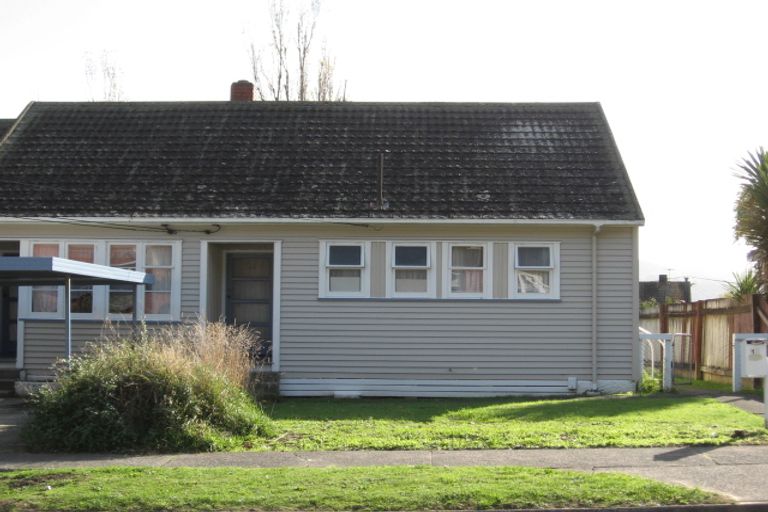 Photo of property in 12-14 Newcombe Street, Naenae, Lower Hutt, 5011