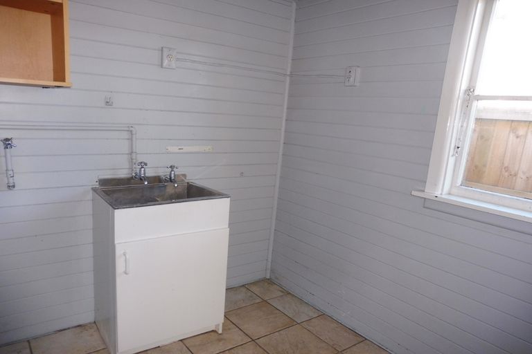 Photo of property in 14 Tanner Street, Woolston, Christchurch, 8023