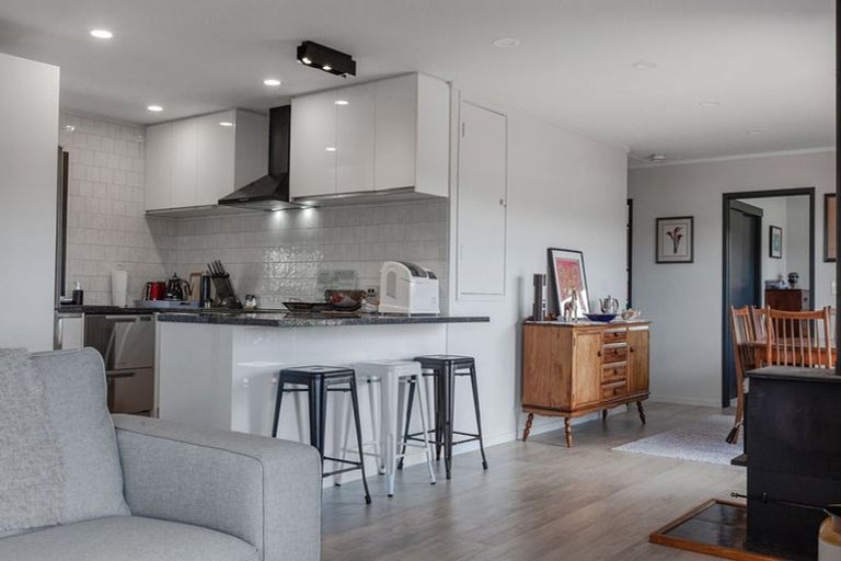 Photo of property in 1 Pohutukawa Drive, Cable Bay, 0420