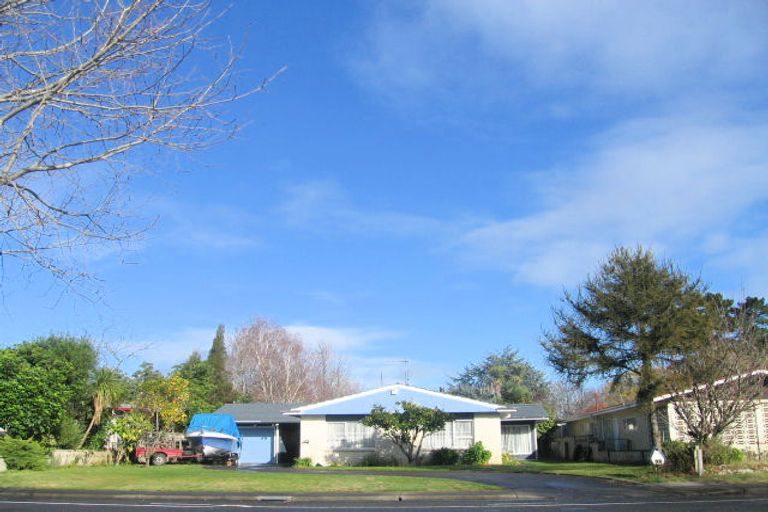 Photo of property in 121 Flaxmere Avenue, Flaxmere, Hastings, 4120