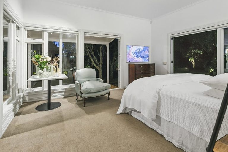 Photo of property in 49b Roland Road, Greenhithe, Auckland, 0632