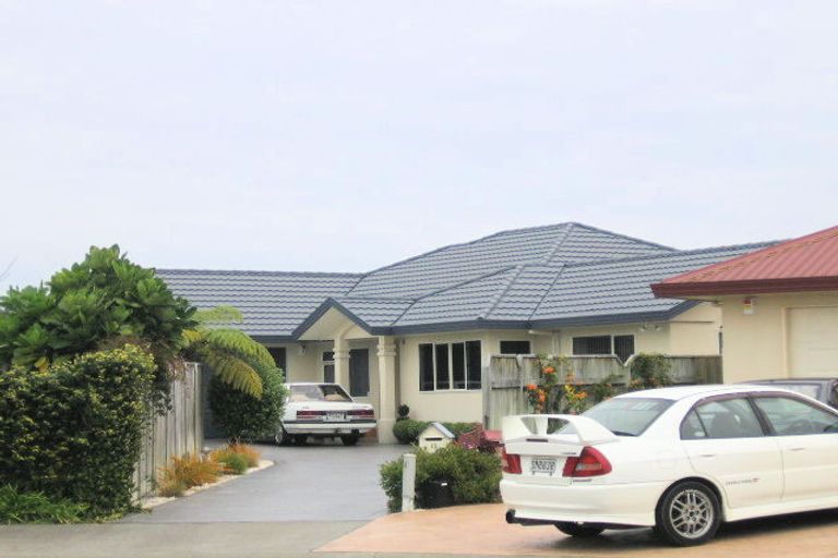 Photo of property in 12 Rutland Place, Taradale, Napier, 4112