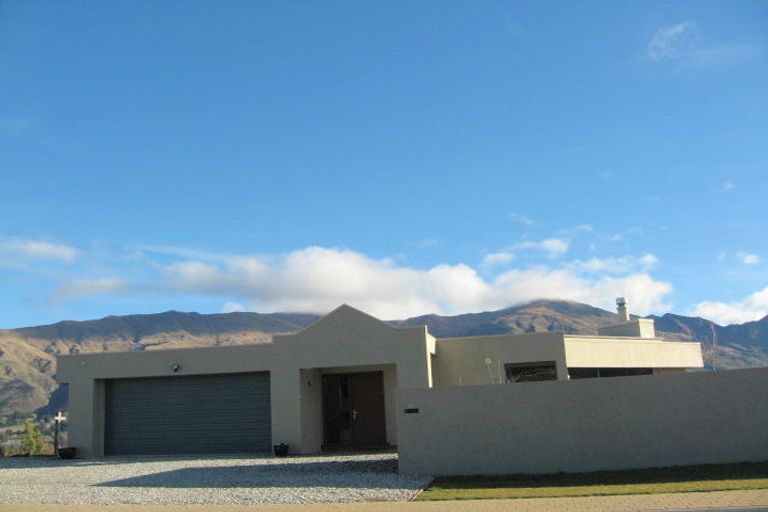 Photo of property in 62 Kings Drive, Wanaka, 9305