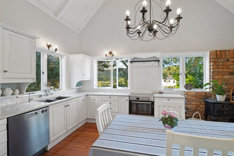 Photo of property in 11 Carol Leon Avenue, Kaukapakapa, 0871