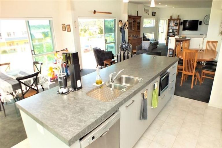 Photo of property in 116 Ti Kouka Crescent, Matarangi, Whitianga, 3592
