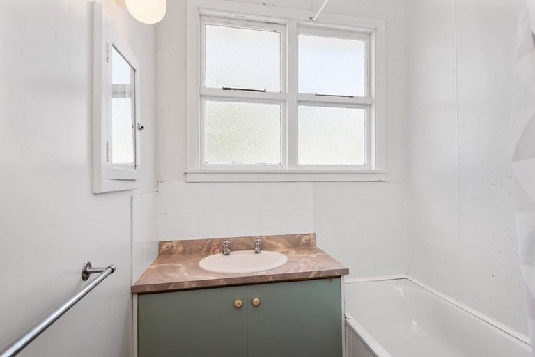 Photo of property in 10 Mcdonald Street, Methven, 7730