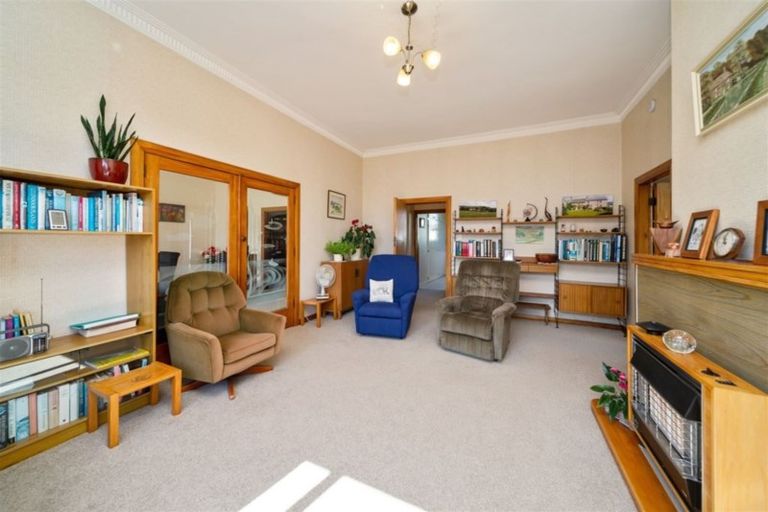 Photo of property in 67 Camberwell Road, Hawera, 4610