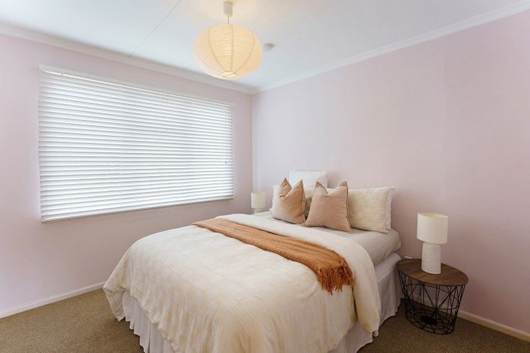 Photo of property in 8 The Avenue, Otaki Beach, Otaki, 5512