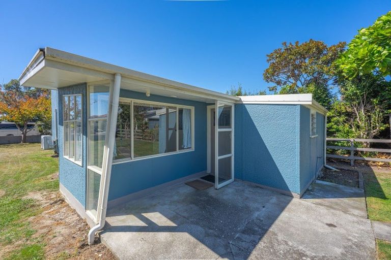 Photo of property in 9 Rangatira Street, Otaki, 5512