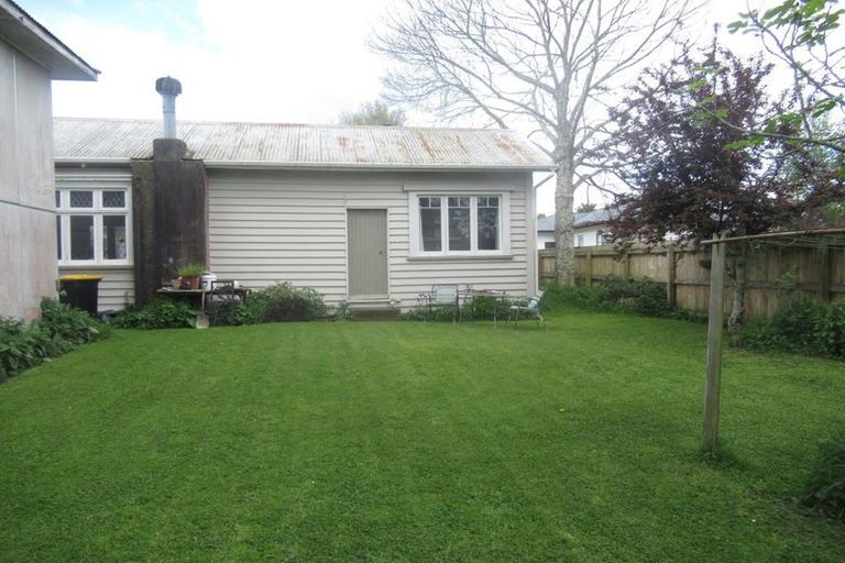 Photo of property in 61 Fergusson Street, Woodville, 4920