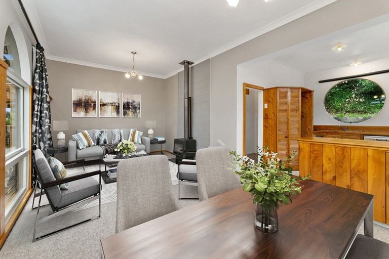 Photo of property in 76 Leinster Avenue, Raumati South, Paraparaumu, 5032