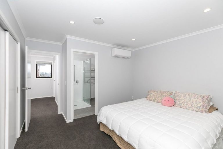 Photo of property in 138c Tuhikaramea Road, Dinsdale, Hamilton, 3204