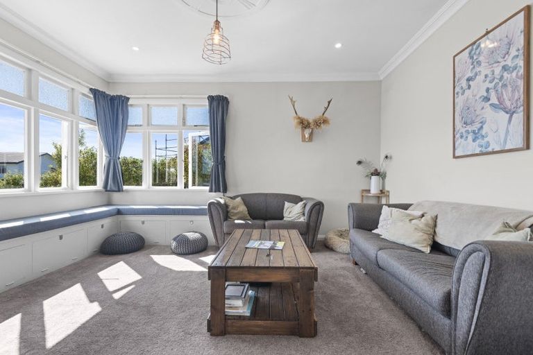 Photo of property in 8 Walton Street, Bulls, 4818