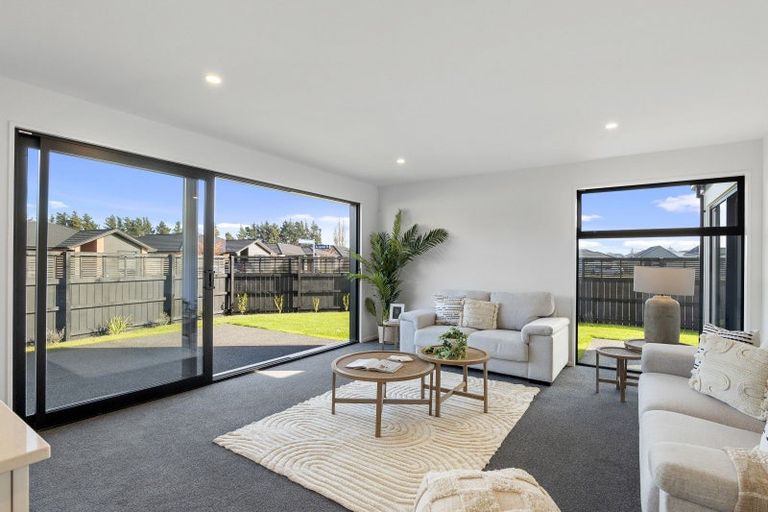 Photo of property in 2 Arapawa Street, Belfast, Christchurch, 8051