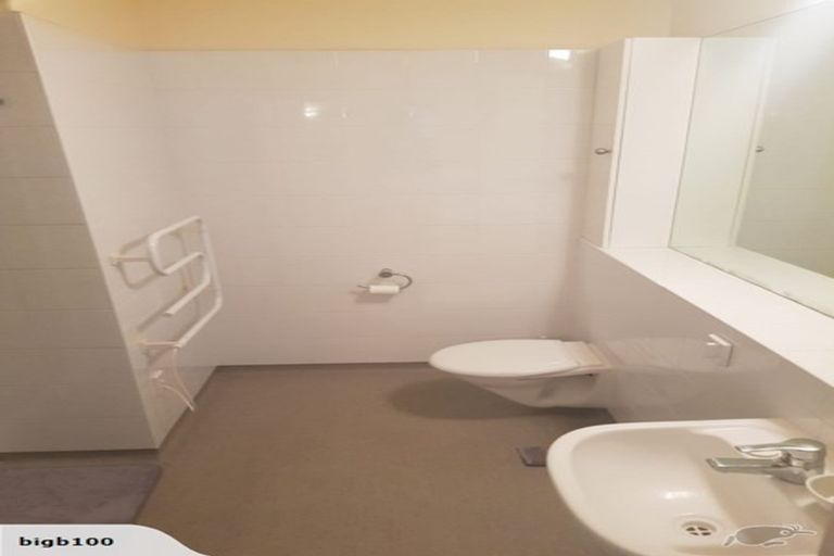 Photo of property in Kelvin House, 1b/16 The Terrace, Wellington Central, Wellington, 6011