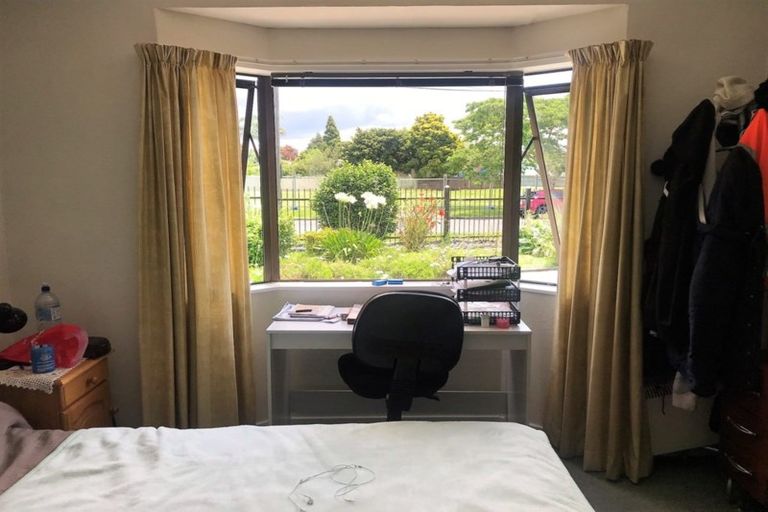 Photo of property in 399 Bucklands Beach Road, Bucklands Beach, Auckland, 2012