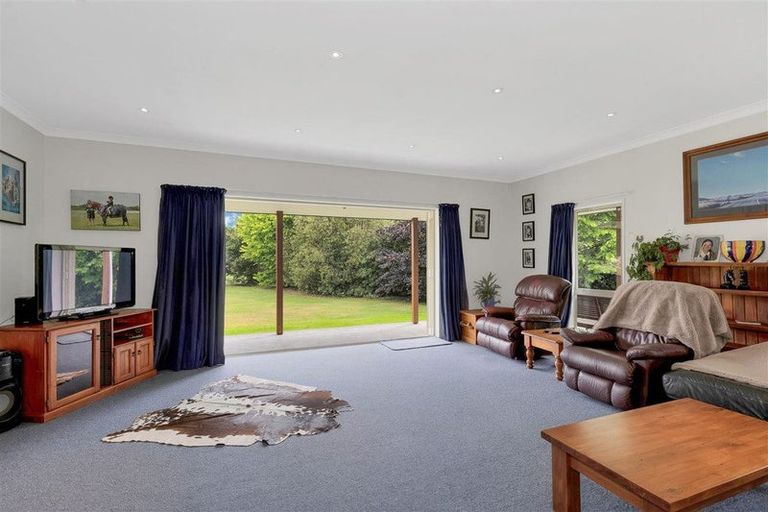 Photo of property in 2162 North Eyre Road, West Eyreton, Rangiora, 7475