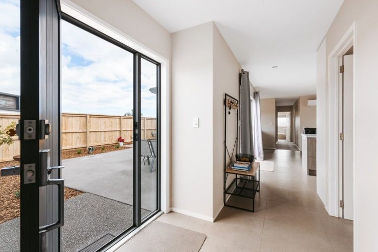 Photo of property in 87 Awatira Drive, Papamoa Beach, Papamoa, 3118