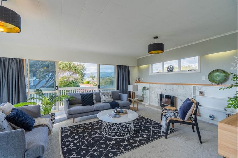 Photo of property in 67 Queens Road, Waikanae Beach, Waikanae, 5036