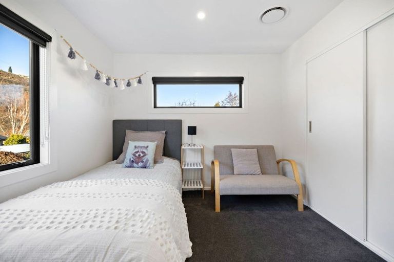 Photo of property in 67 Devon Street, Arrowtown, 9302