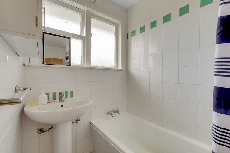 Photo of property in 172 Warspite Avenue, Waitangirua, Porirua, 5024