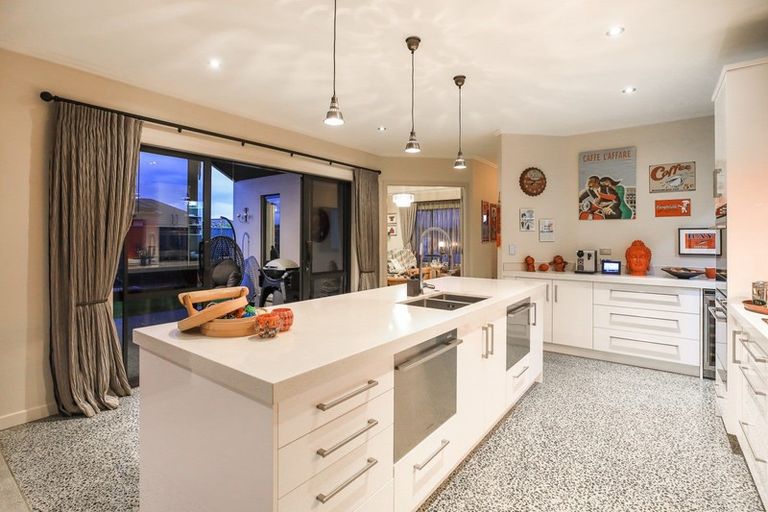 Photo of property in 11 Johnnybro Place, Rototuna North, Hamilton, 3210