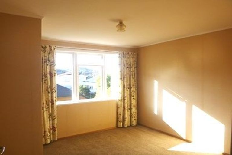 Photo of property in Silver Birch Court, 5/567u High Street, Boulcott, Lower Hutt, 5010
