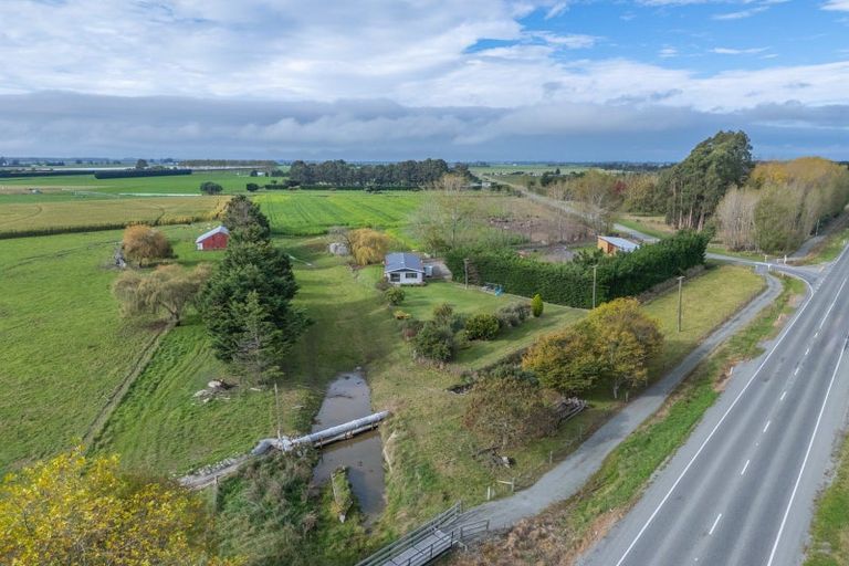 Photo of property in 414 Naughton Road, Kerrytown, Timaru, 7975
