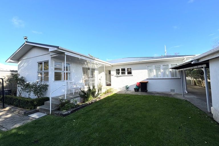 Photo of property in 49 Sheffield Street, Awapuni, Palmerston North, 4412