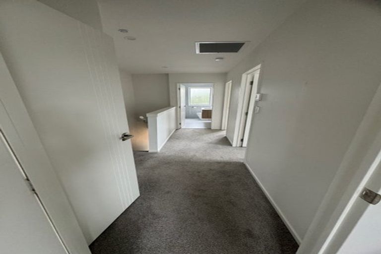 Photo of property in 2 Hoia Street, Papakura, 2110