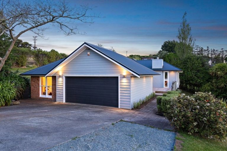 Photo of property in 16 Mahurangi East Road, Snells Beach, Warkworth, 0982