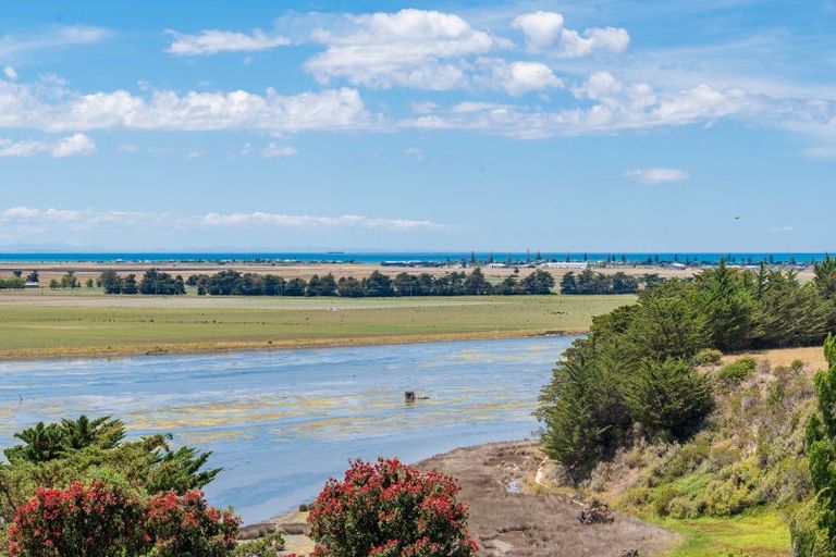 Photo of property in 290 Poraiti Road, Poraiti, Napier, 4182